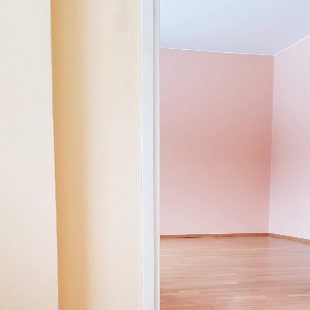 Huoneen seinien maalaus