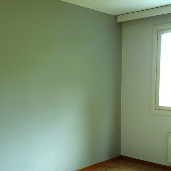 Asunnon seinien maalaus